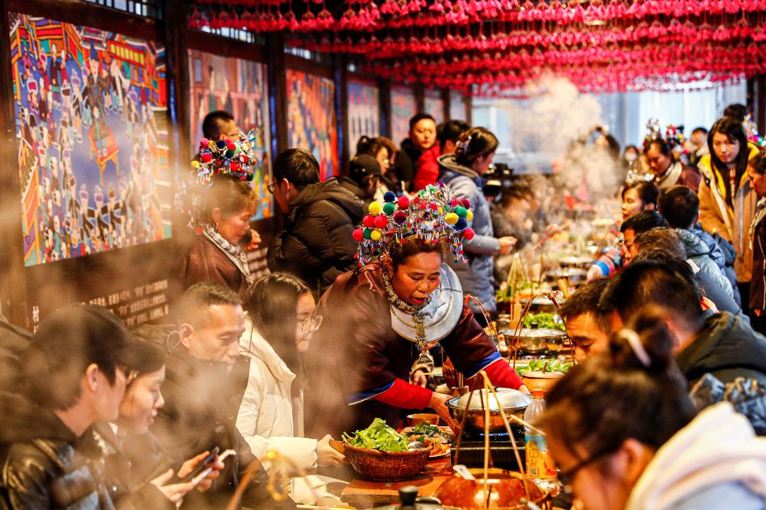 Turismo renasce na China pós-pandemia e movimenta uma indústria milionária
