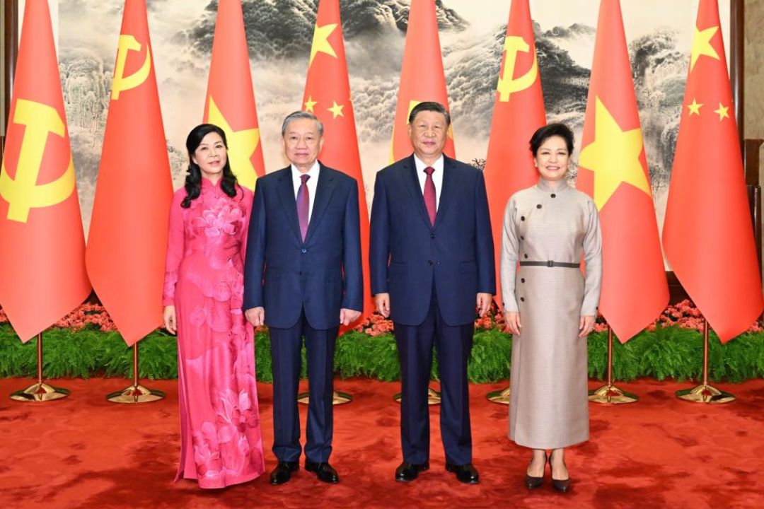 Xi e Lam orientam desenvolvimento da comunidade China-Vietnã com futuro compartilhado