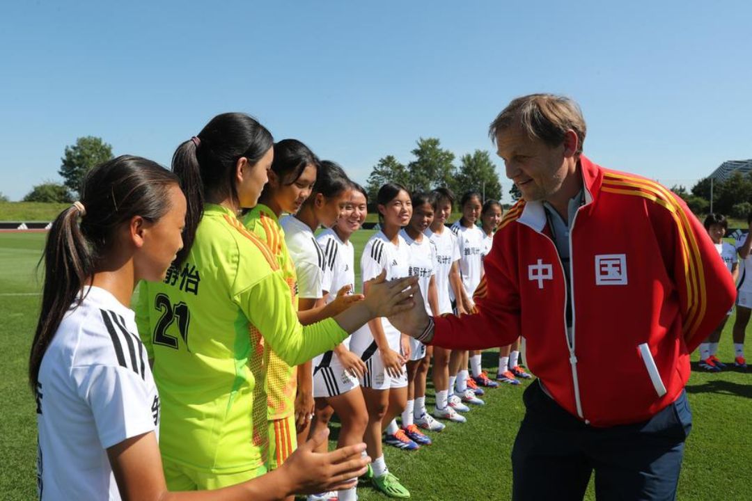China continua sendo um mercado muito importante, diz CEO da Adidas