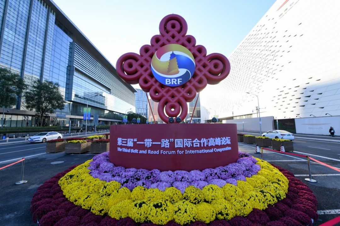 China reforça compromisso com conectividade global e apoio ao Sul Global