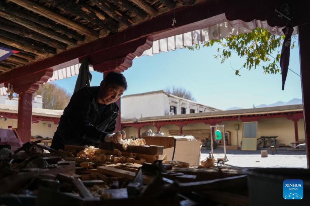 Manutenção do Palácio Potala preserva patrimônio histórico no Tibete