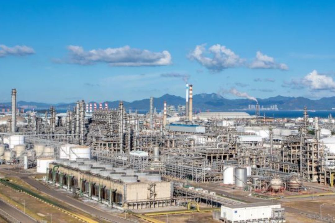Joint venture CNOOC-Shell investe R$ 50 bilhões em projetos petroquímicos na China
