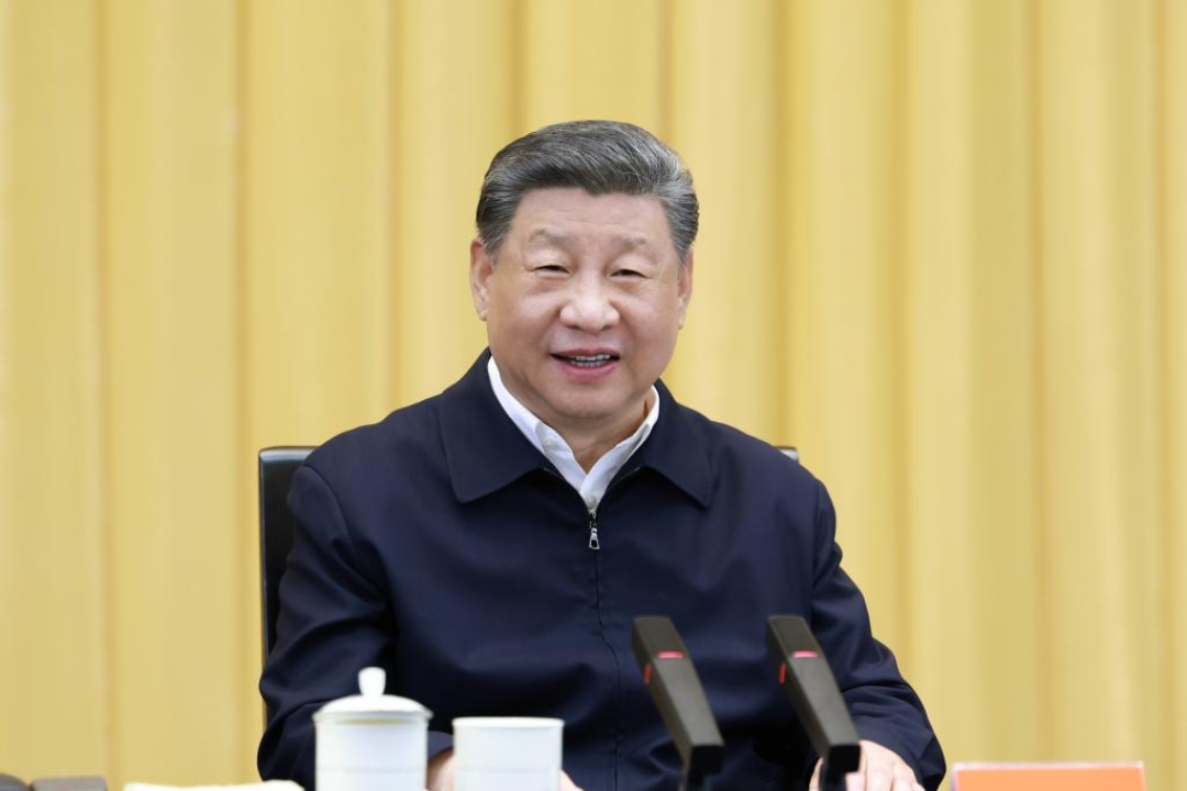 Xi Jinping lidera reunião do PCCh que aprova novos regulamentos para fortalecer processos decisórios