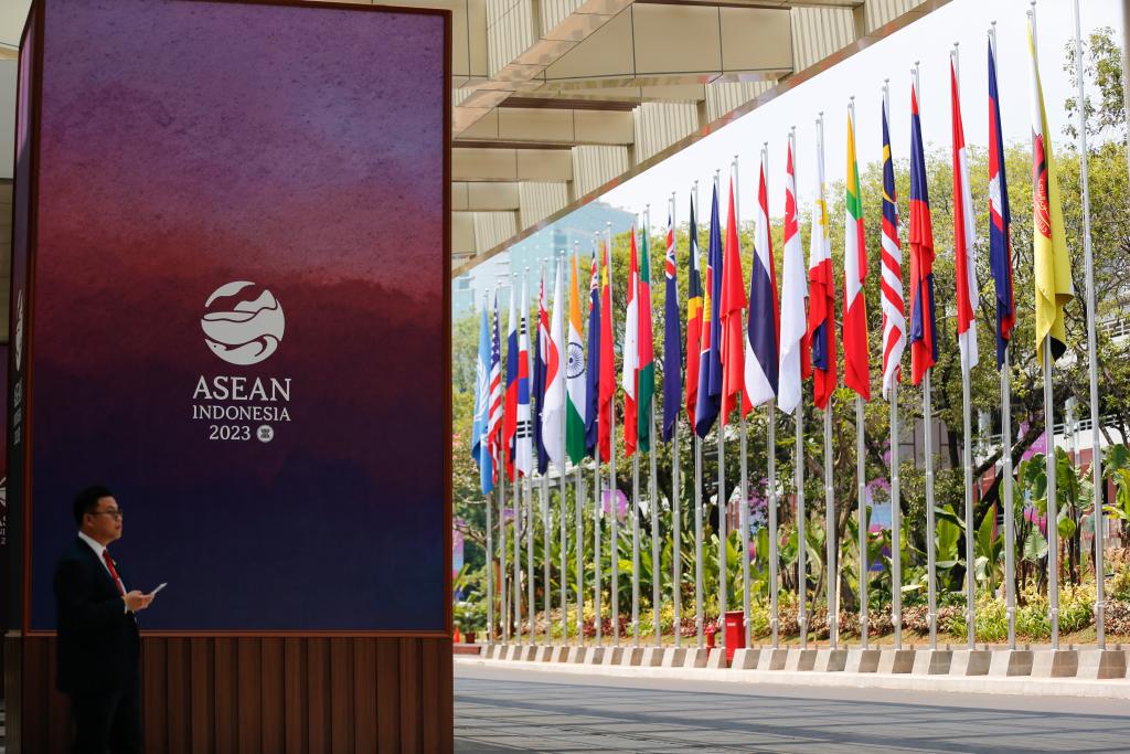 China e ASEAN concluem nova versão de acordo de livre comércio