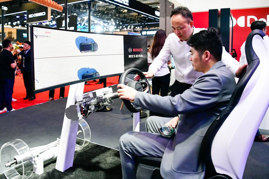 Auto Shanghai 2025 atrai fornecedores globais em busca de parcerias com o setor automotivo chinês