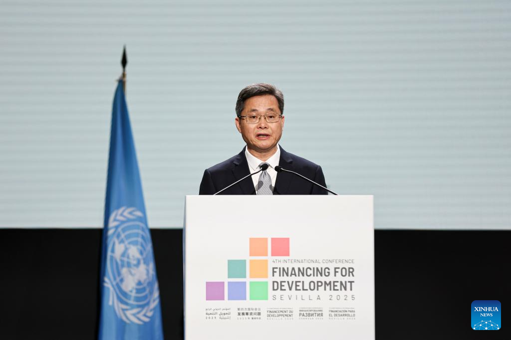 Enviado de Xi Jinping defende cooperação global para reduzir lacuna no financiamento do desenvolvimento