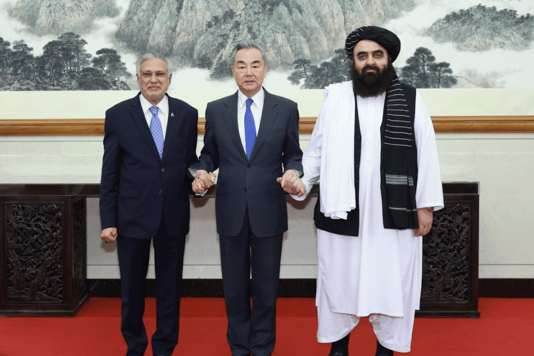 China propõe expandir cooperação econômica com Afeganistão