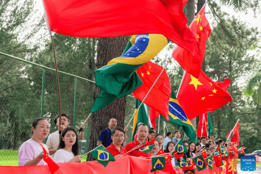 Cresce a opinião favorável dos brasileiros sobre a China
