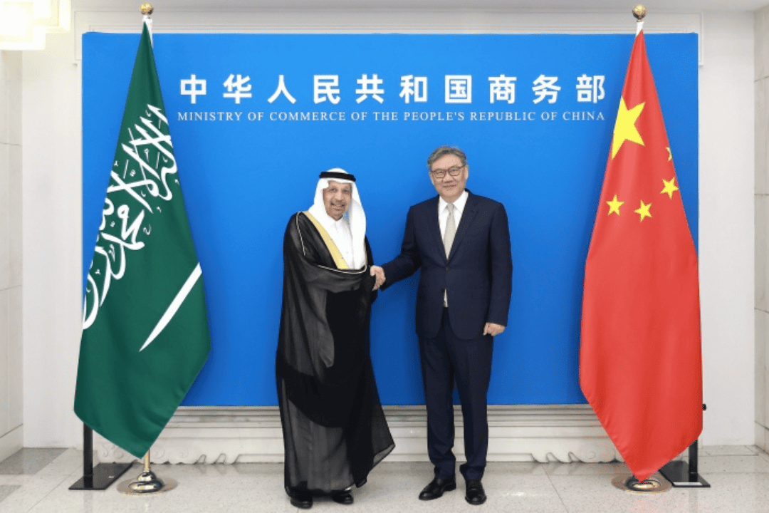 China e Arábia Saudita estreitam laços econômicos