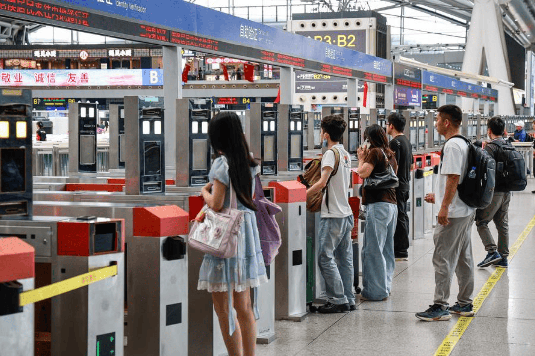 China se prepara para 2,36 bilhões de viagens durante feriados nacionais