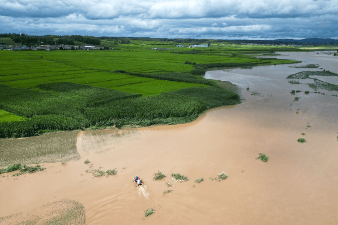 China destina mais de US$ 130 mil para recuperação após desastres naturais