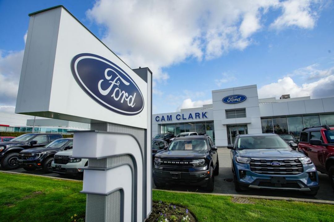 CEO da Ford diz que EUA estão “muito atrás” da China em competitividade