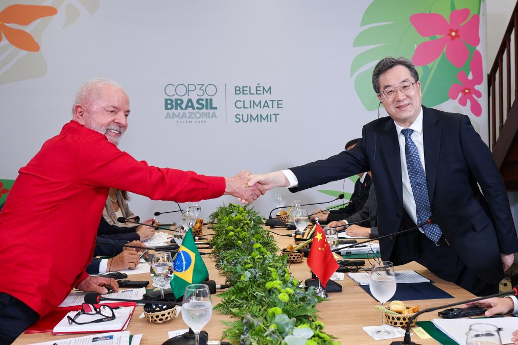 China está pronta a trabalhar com Brasil para fortalecer confiança política mútua, diz vice-premiê a Lula