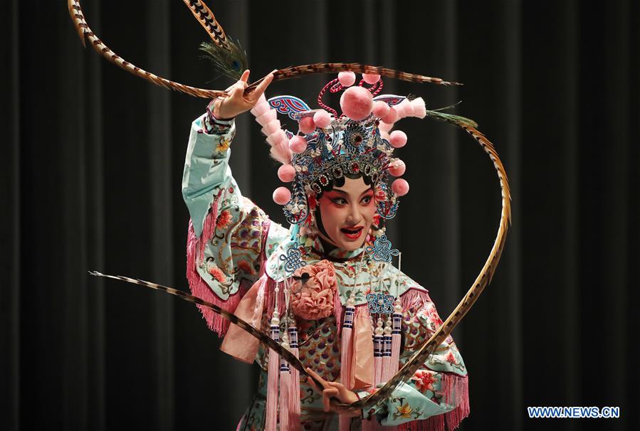 Jovens artistas mantêm viva a ópera Kunqu em Jiangxi