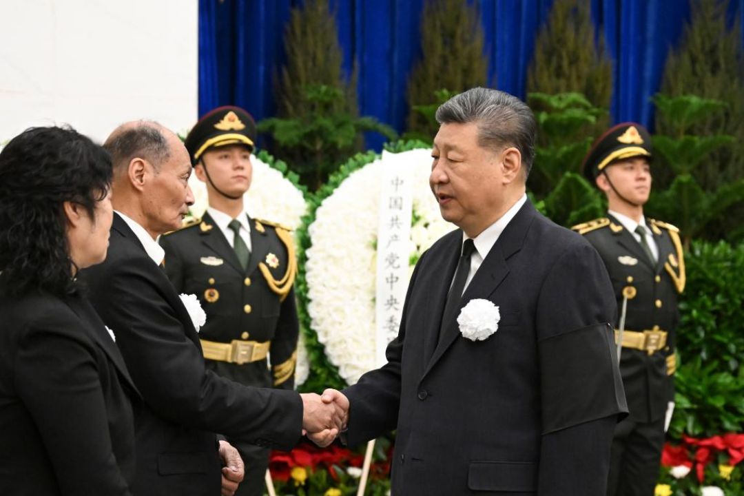 Líderes chineses prestam últimas homenagens a Song Ping em Beijing