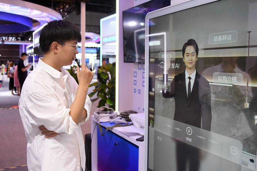 China propõe regras para uso de “humanos digitais” na internet