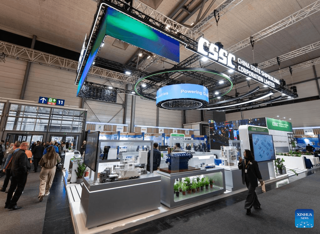Feira de Hannover destaca IA industrial e robôs humanoides como protagonistas