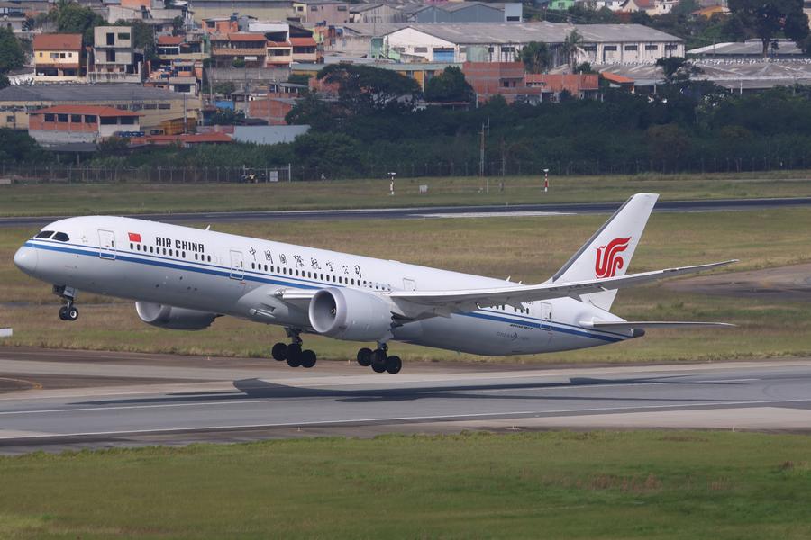 China amplia rotas aéreas para 80 países e ultrapassa 40 milhões de embarques internacionais