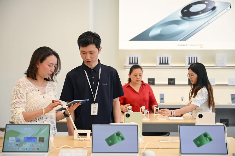 Lucros da indústria eletrônica da China saltam 97% no 1º semestre