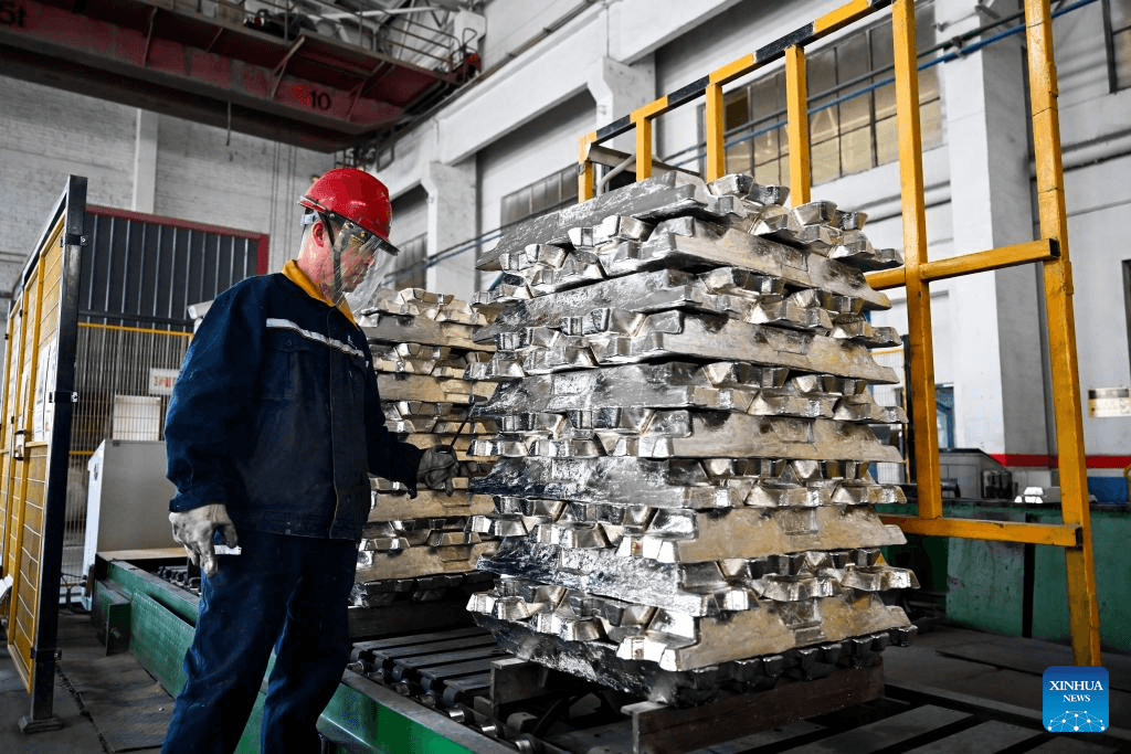 China lança seleção inédita de “líderes em eficiência de carbono” para indústrias pesadas